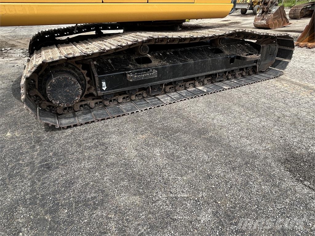 John Deere 210 P Bageri guseničari