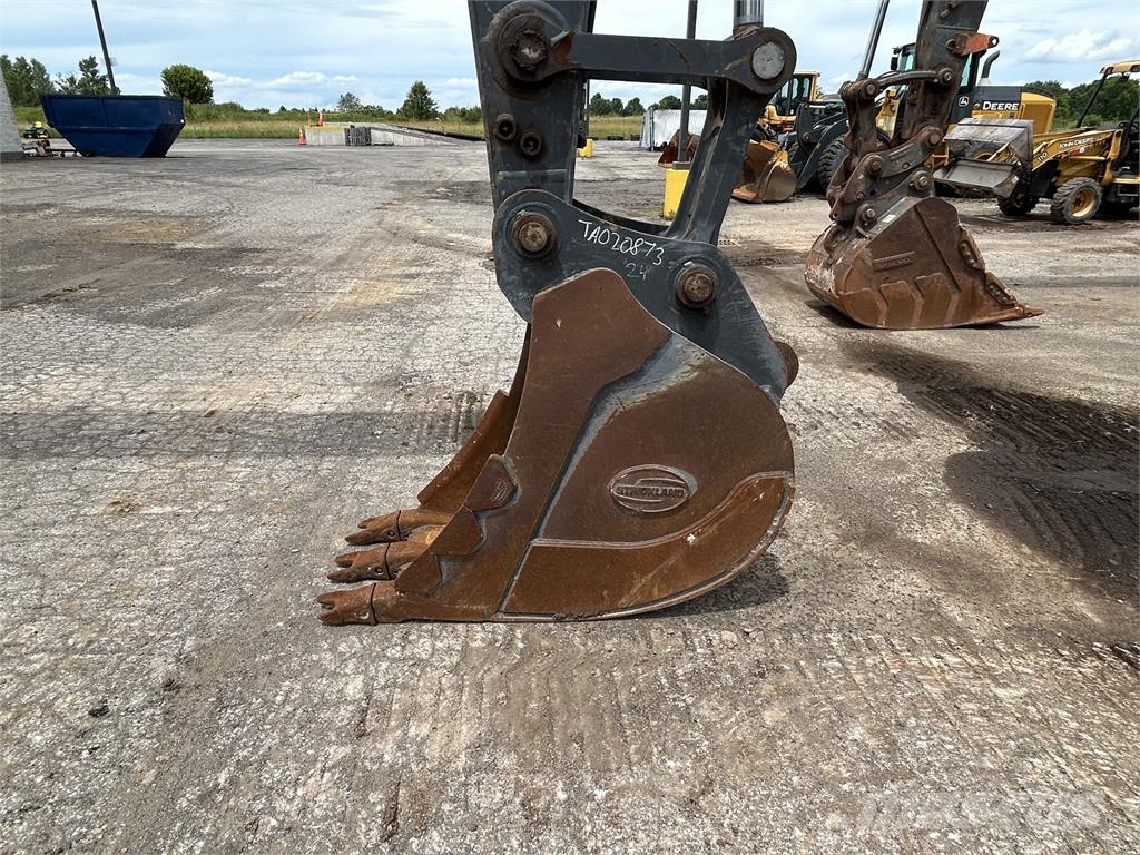 John Deere 210 P Bageri guseničari