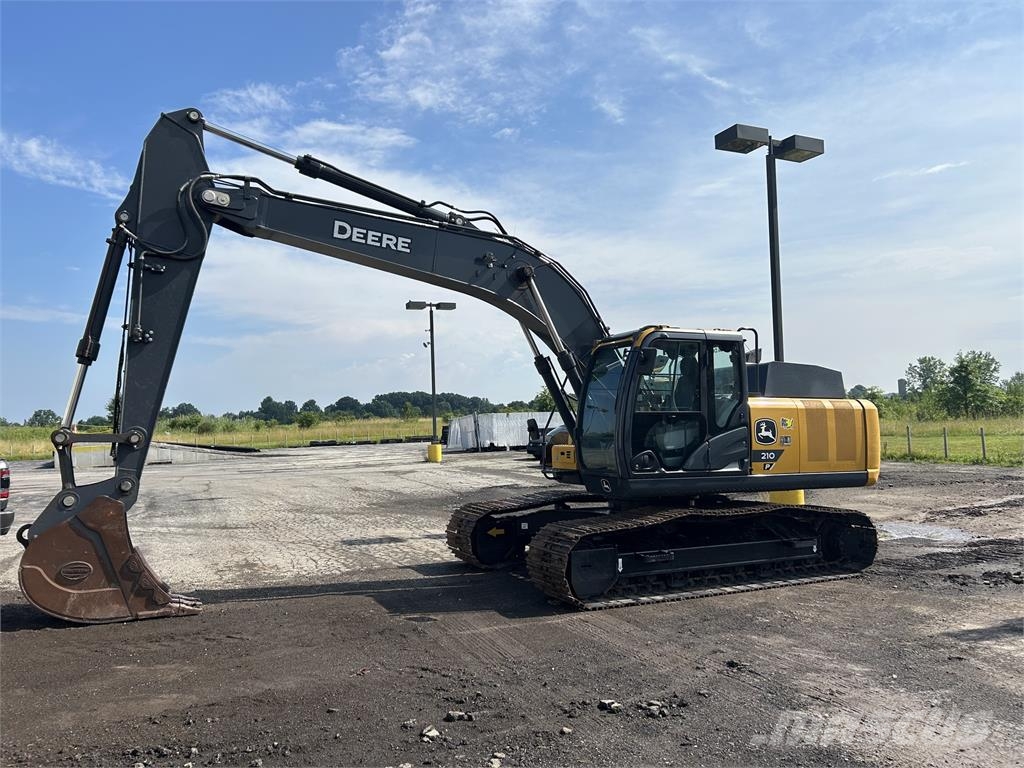 John Deere 210 P Bageri guseničari
