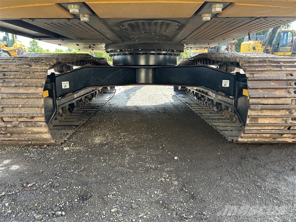 John Deere 210 P Bageri guseničari