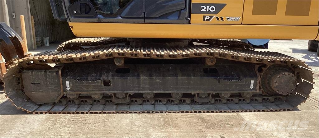 John Deere 210 P Crawler excavators