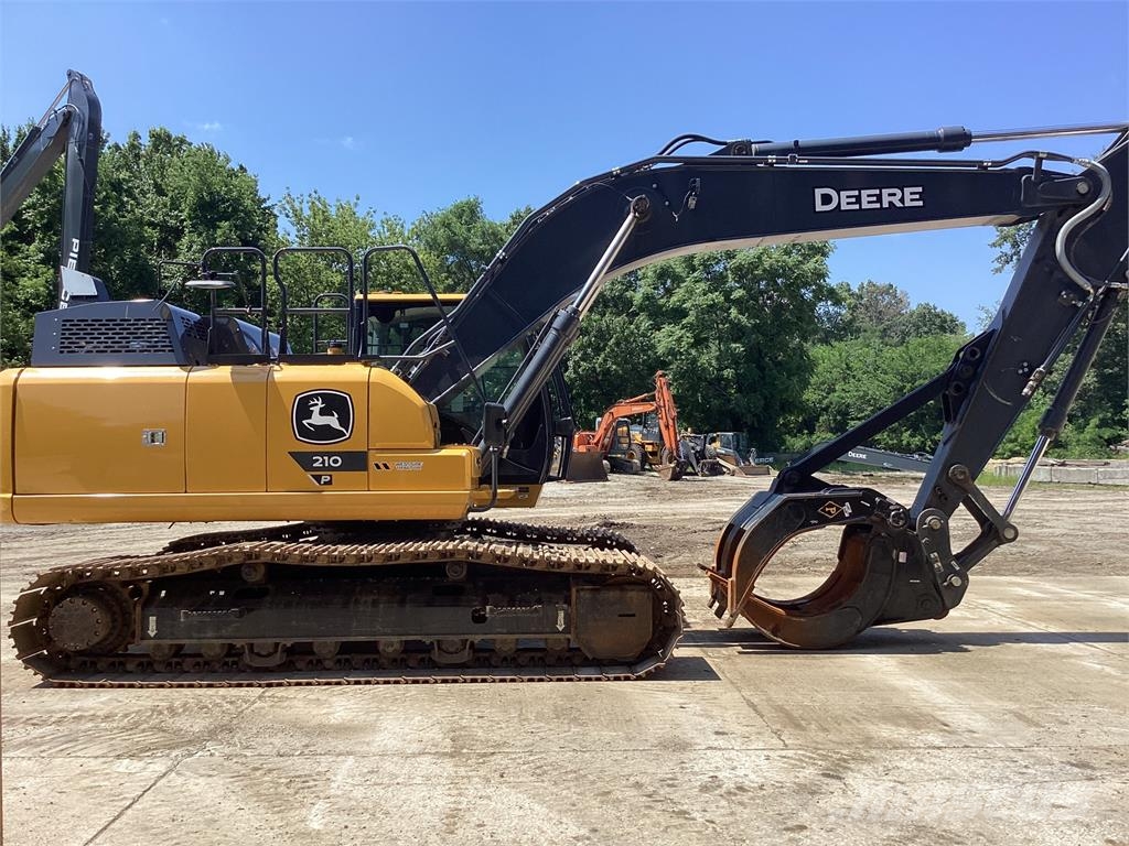 John Deere 210 P Crawler excavators