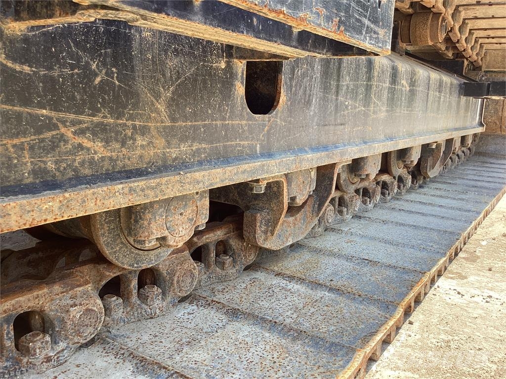 John Deere 210 P Crawler excavators