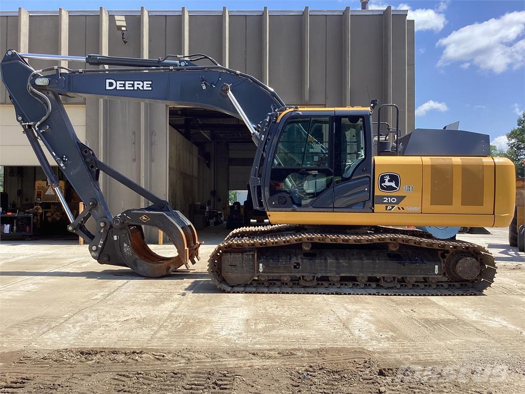 John Deere 210 P Crawler excavators