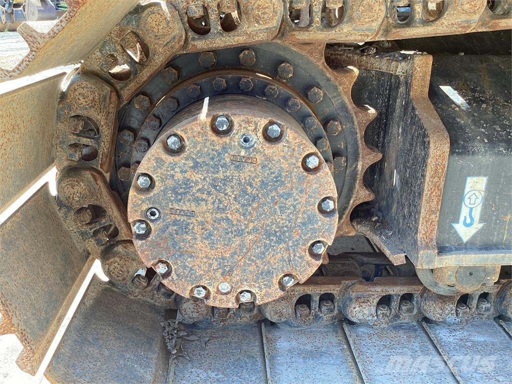 John Deere 210 P Crawler excavators