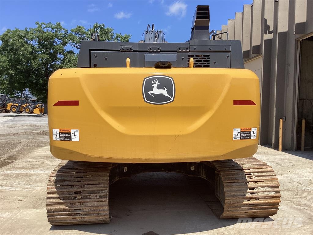 John Deere 210 P Crawler excavators