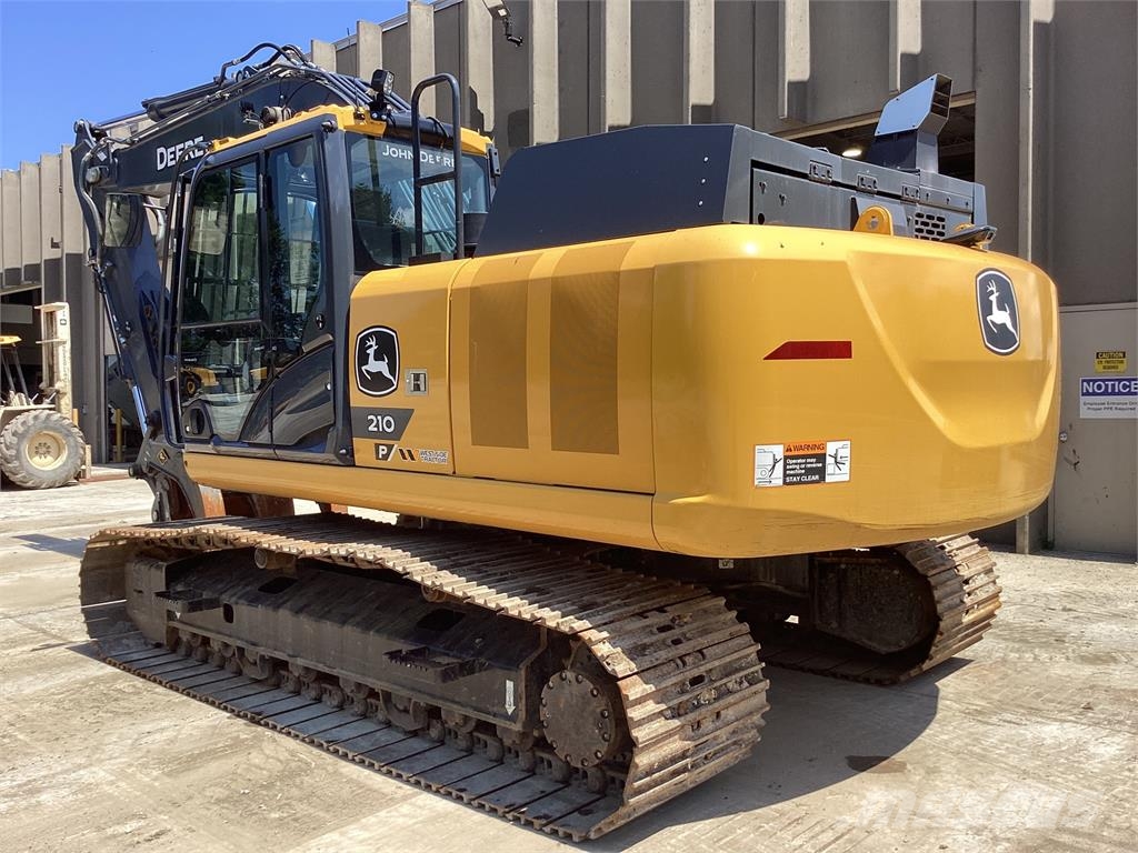 John Deere 210 P Crawler excavators