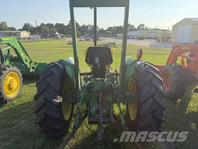 John Deere 2150 Manji traktori
