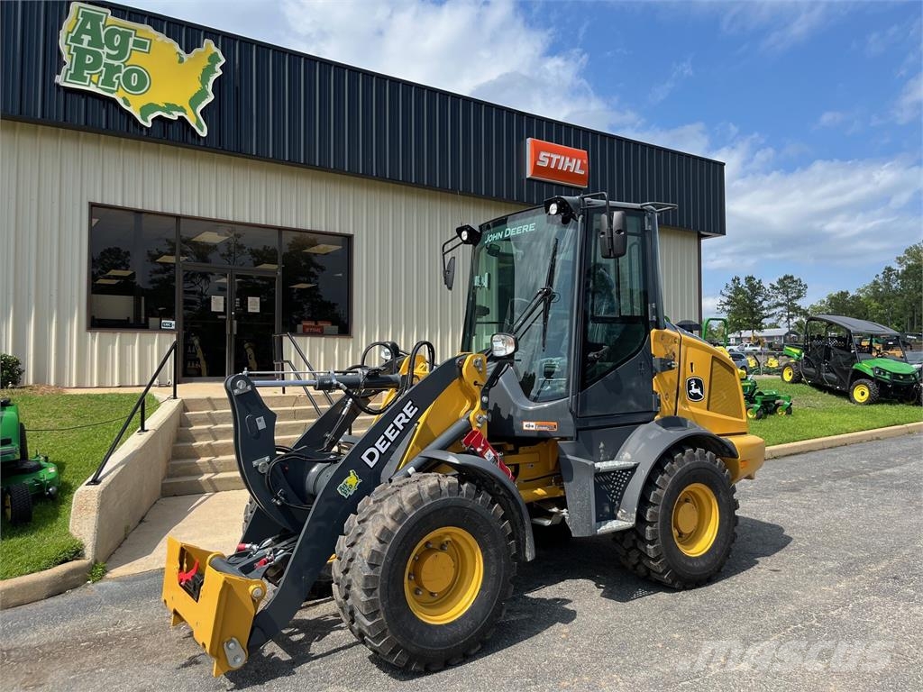 John Deere 244 P Mini krautuvai
