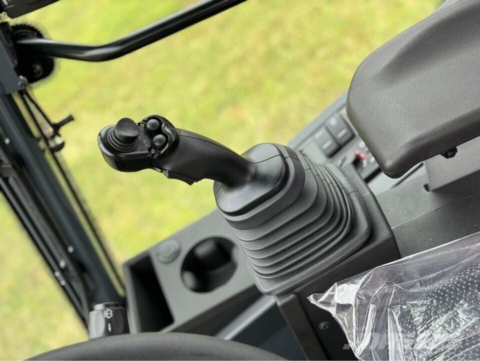 John Deere 244 P Minicargadoras