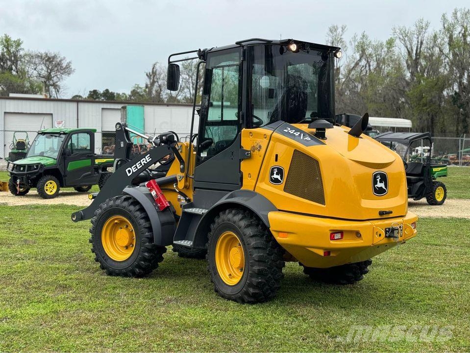 John Deere 244 P Minicargadoras