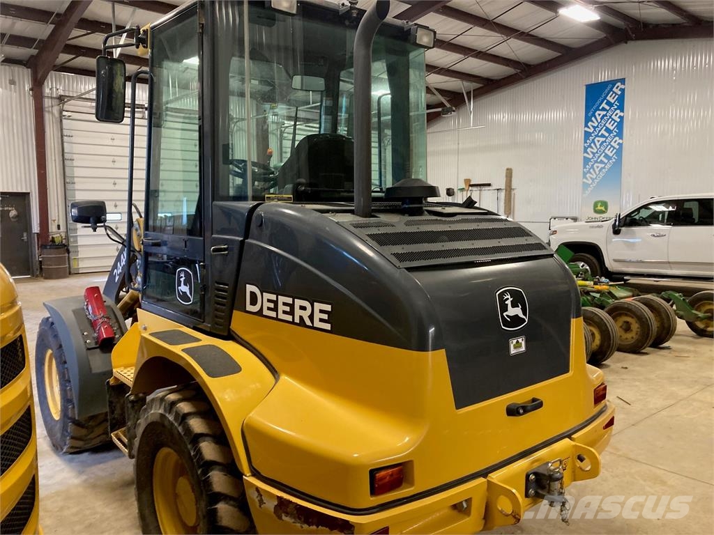John Deere 244K Mini utovarivači