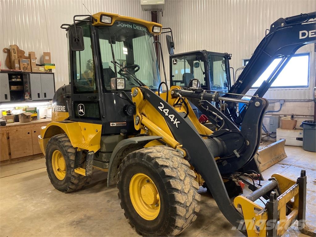 John Deere 244K Mini utovarivači