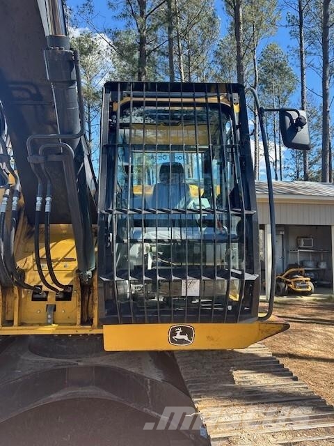 John Deere 245 P Crawler excavators