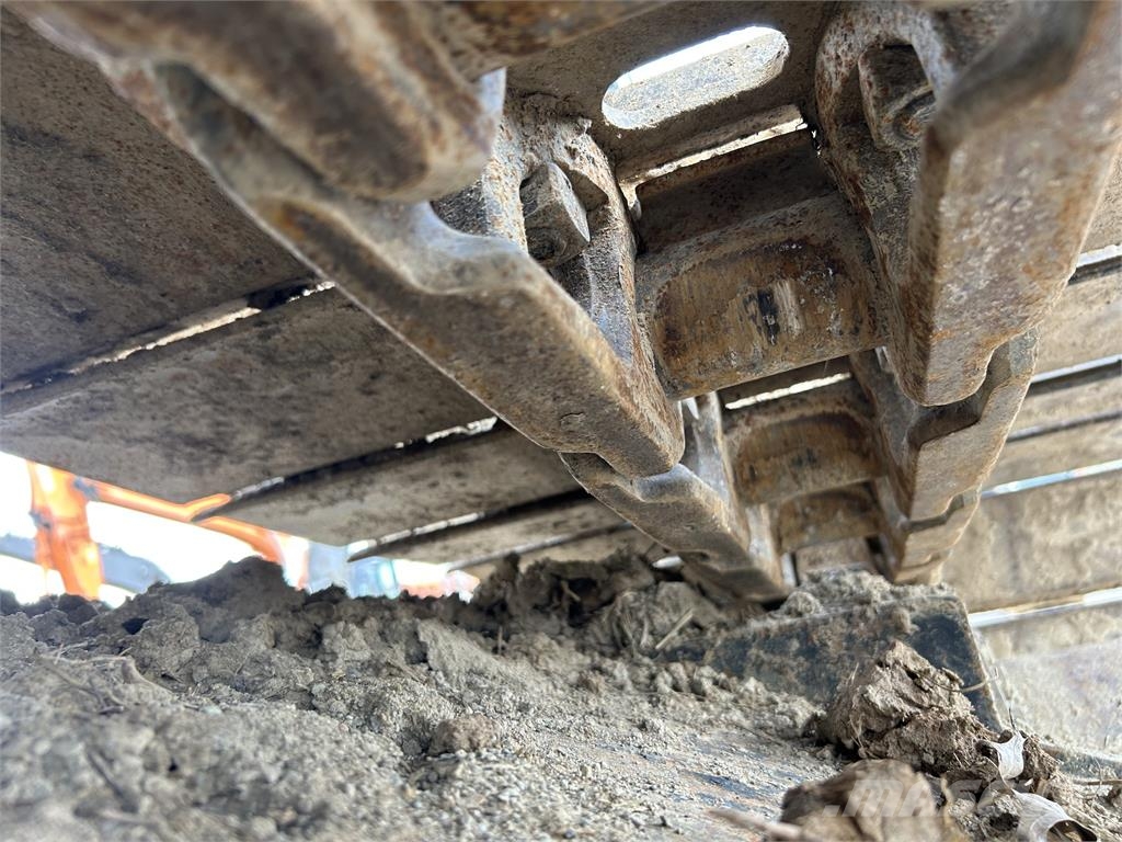 John Deere 245G LC Crawler excavators