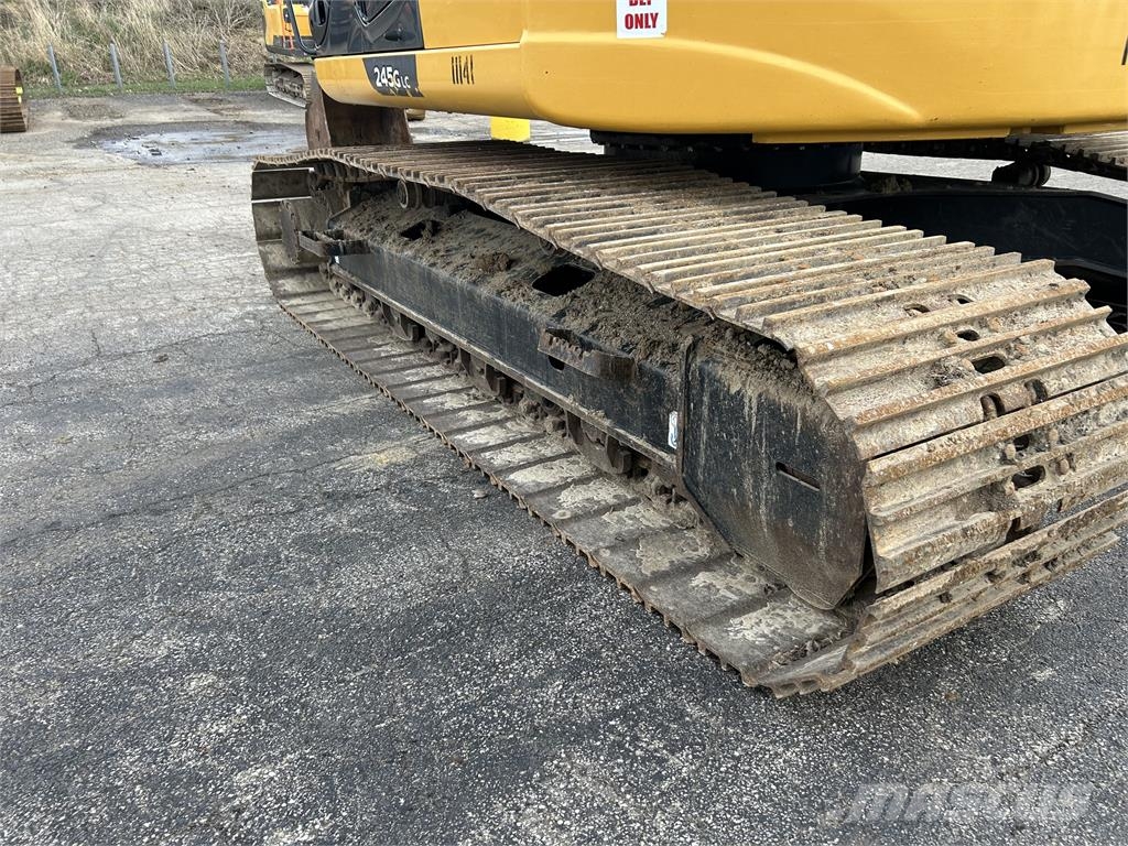 John Deere 245G LC Crawler excavators