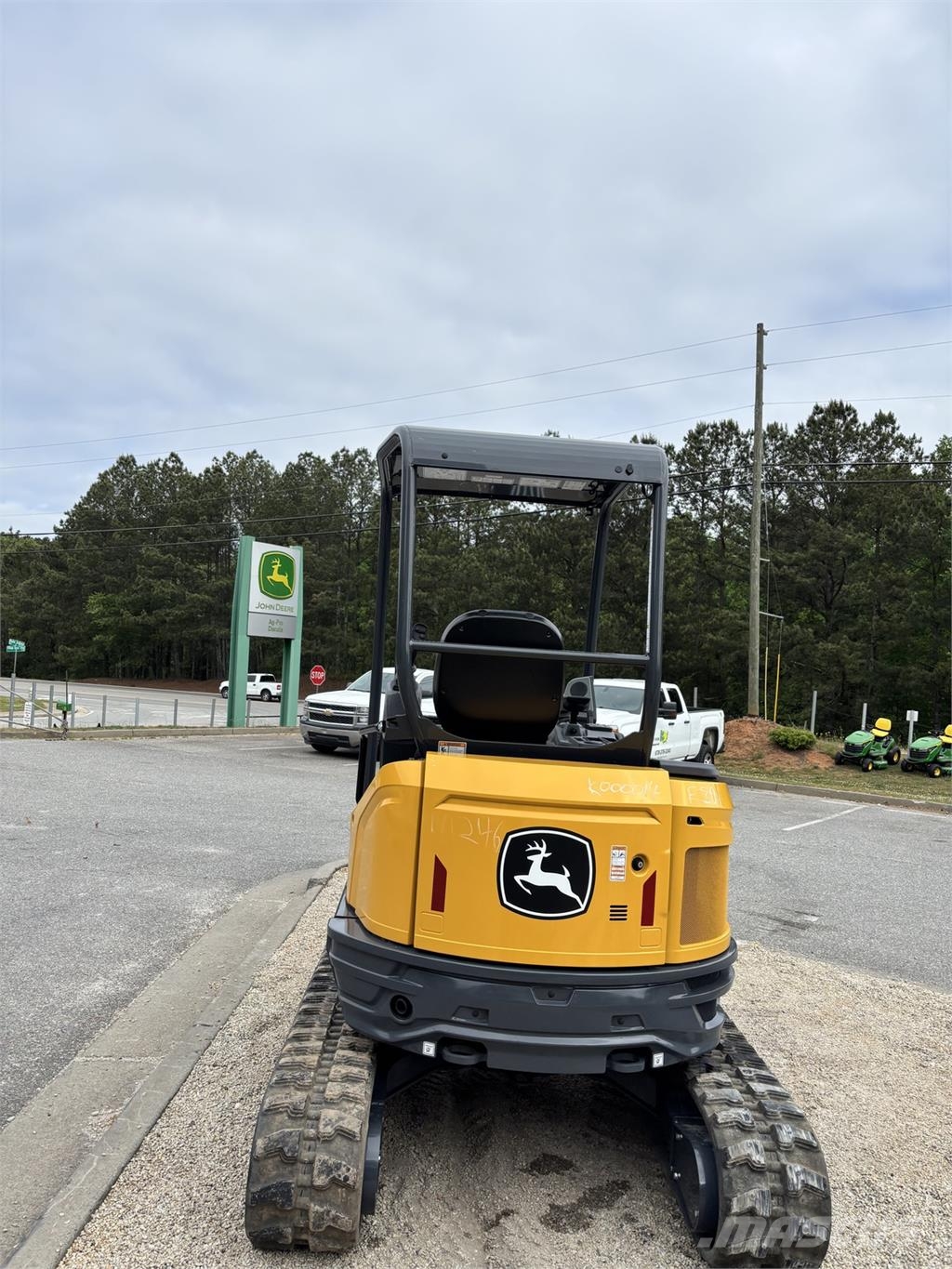 John Deere 26 P Minigraafmachines < 7t