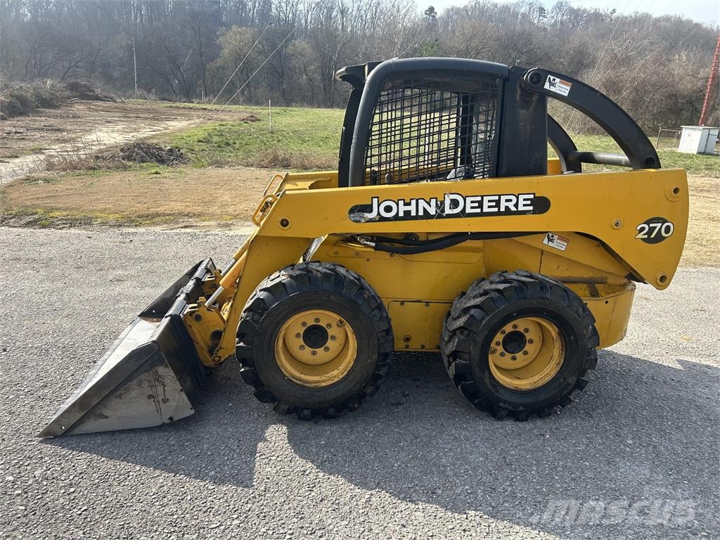 John Deere 270 Lietoti riteņu kompaktiekrāvēji