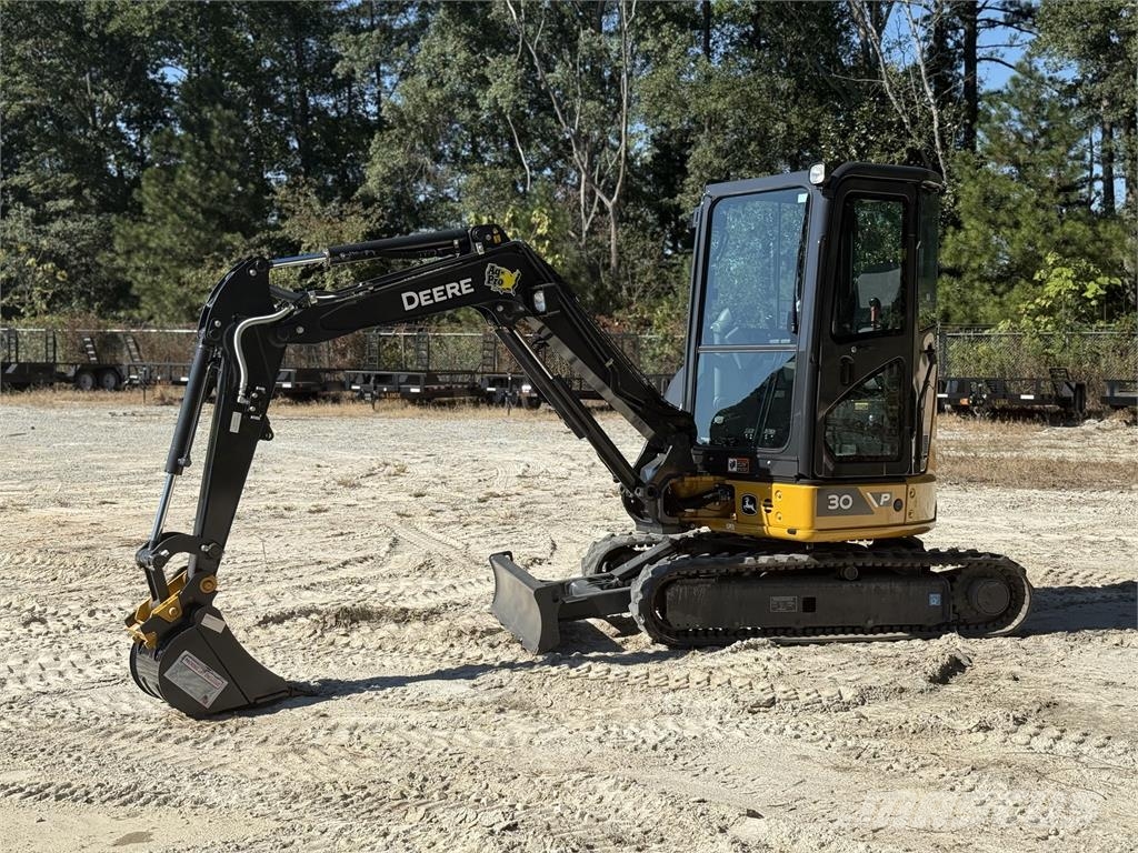 John Deere 30 P Minigravere <7t
