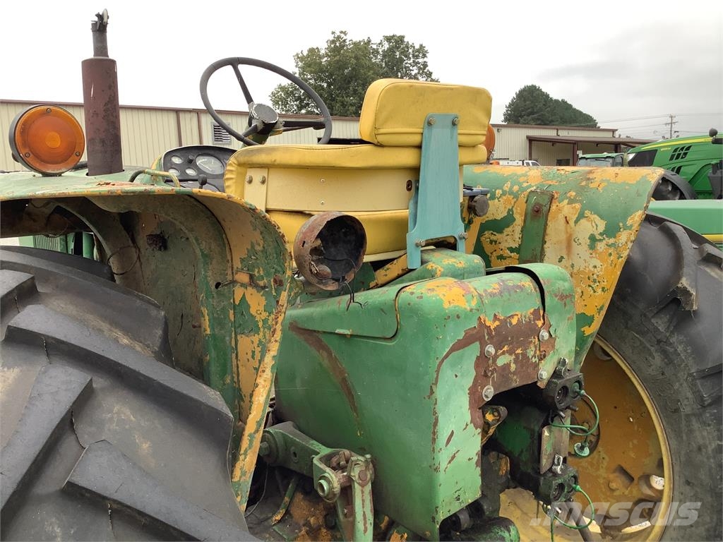 John Deere 3020 Самохідні газонокосарки
