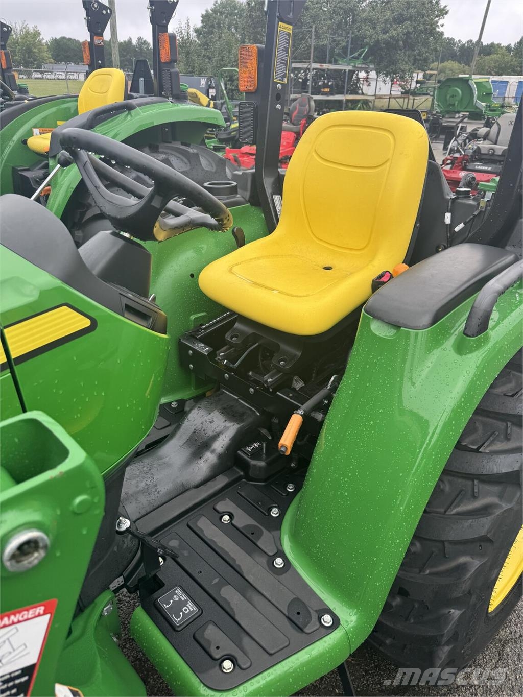 John Deere 3025E Tractores compactos