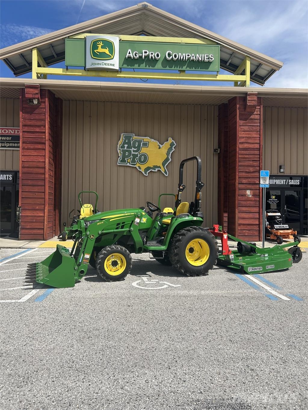 John Deere 3025E Compact tractors