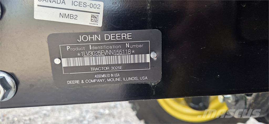 John Deere 3025E 小型曳引機