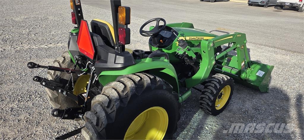 John Deere 3025E 小型曳引機