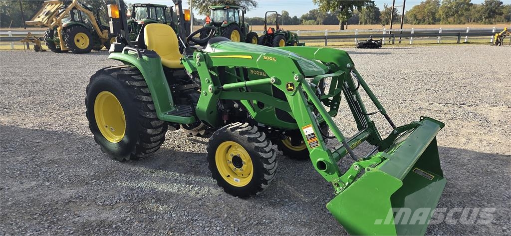 John Deere 3025E 小型曳引機