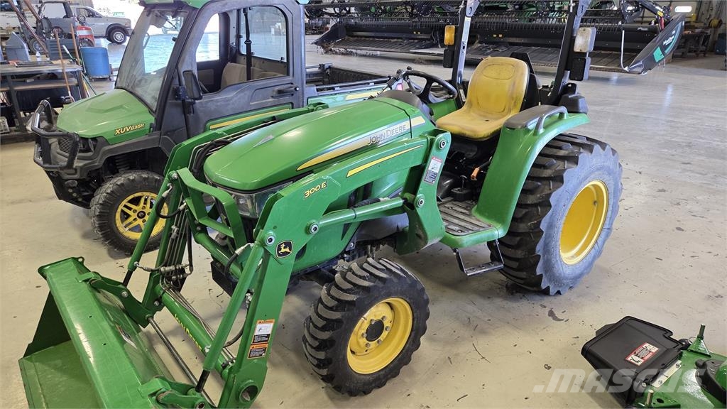 John Deere 3025E Manji traktori