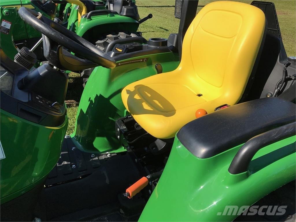 John Deere 3025E Naudoti kompaktiški traktoriai