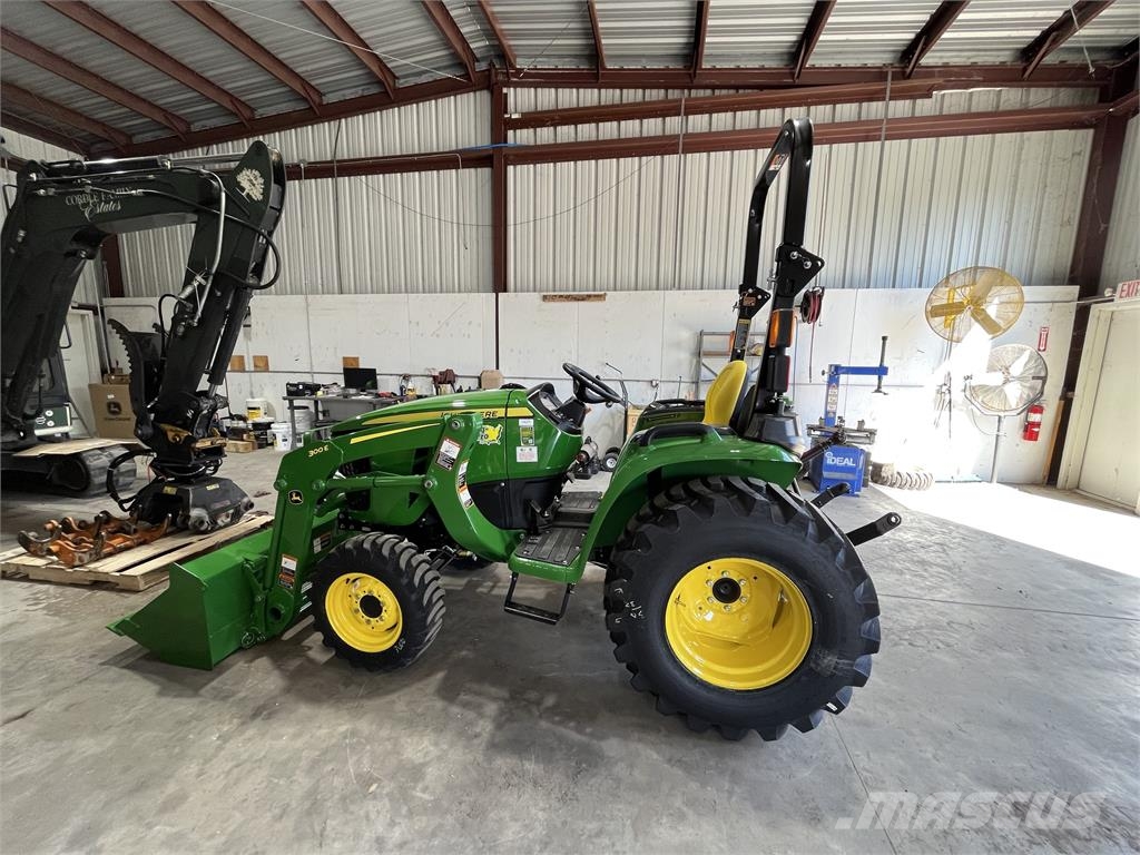 John Deere 3032E 소형 트랙터
