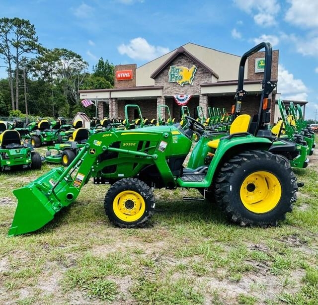 John Deere 3032E Kleintraktoren
