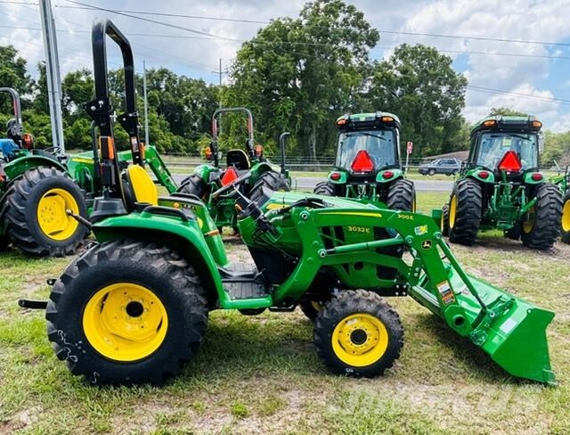 John Deere 3032E Kleintraktoren