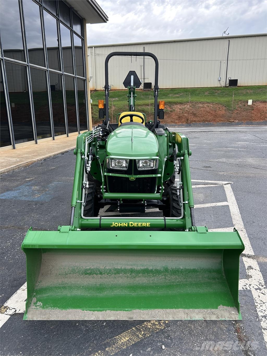 John Deere 3032E Tractores compactos