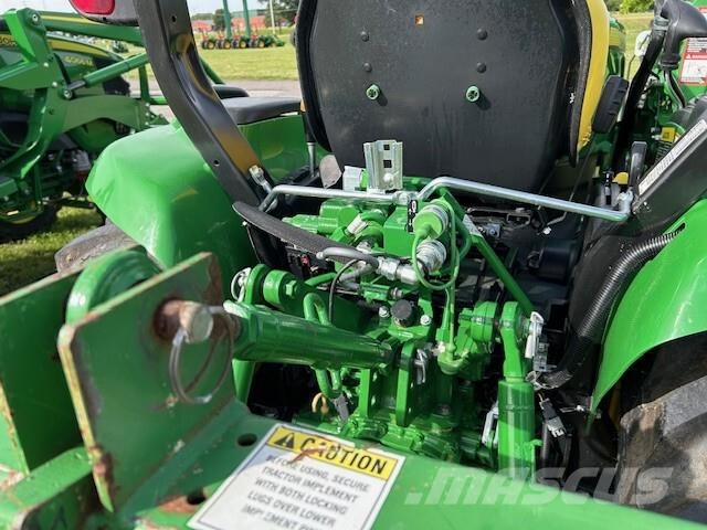 John Deere 3033R 소형 트랙터