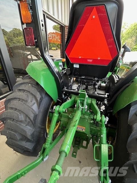 John Deere 3033R 소형 트랙터