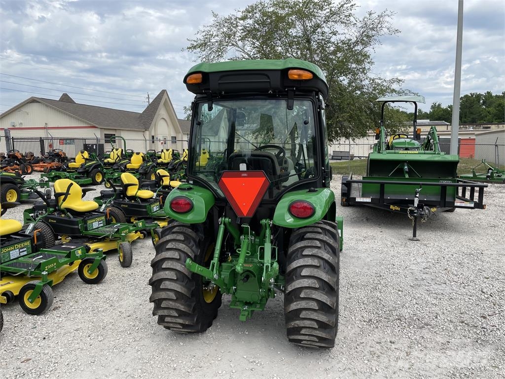 John Deere 3033R Kompakt traktorok