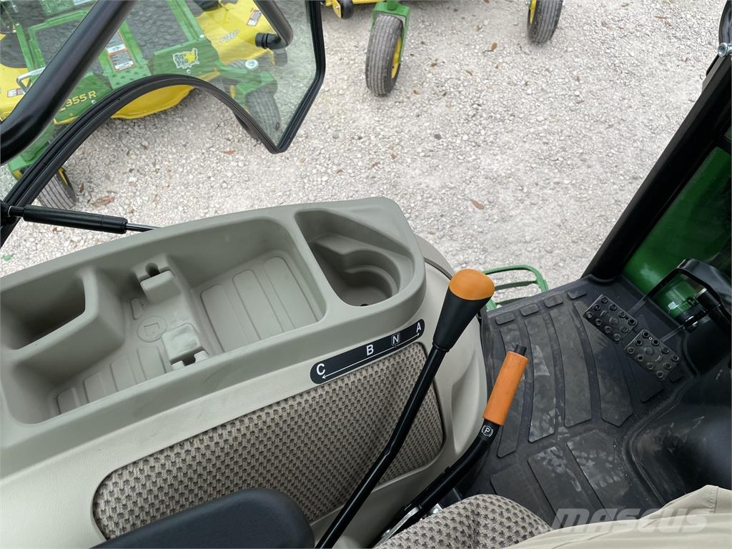 John Deere 3033R Kompakt traktorok