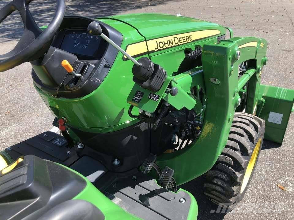 John Deere 3038E 소형 트랙터