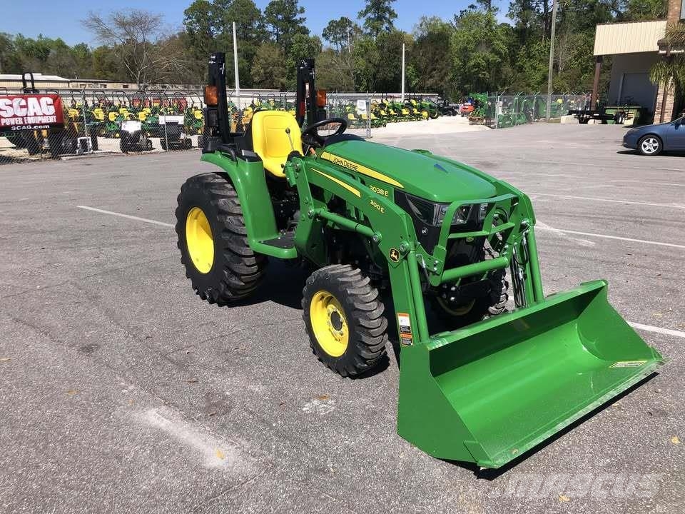 John Deere 3038E 소형 트랙터