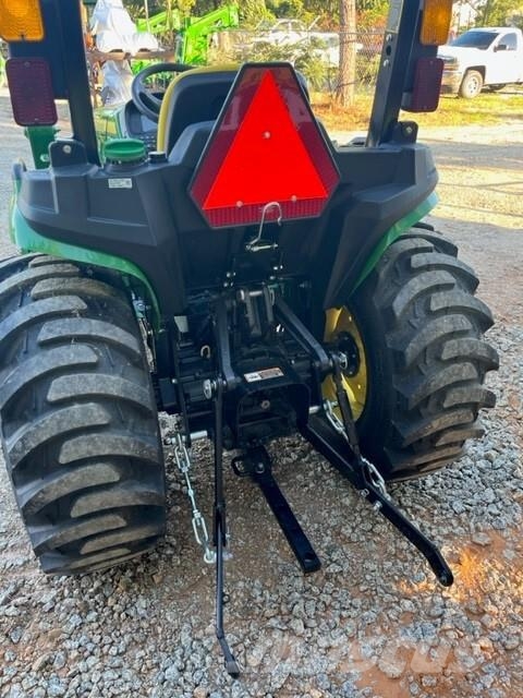 John Deere 3038E Taajamatraktorit