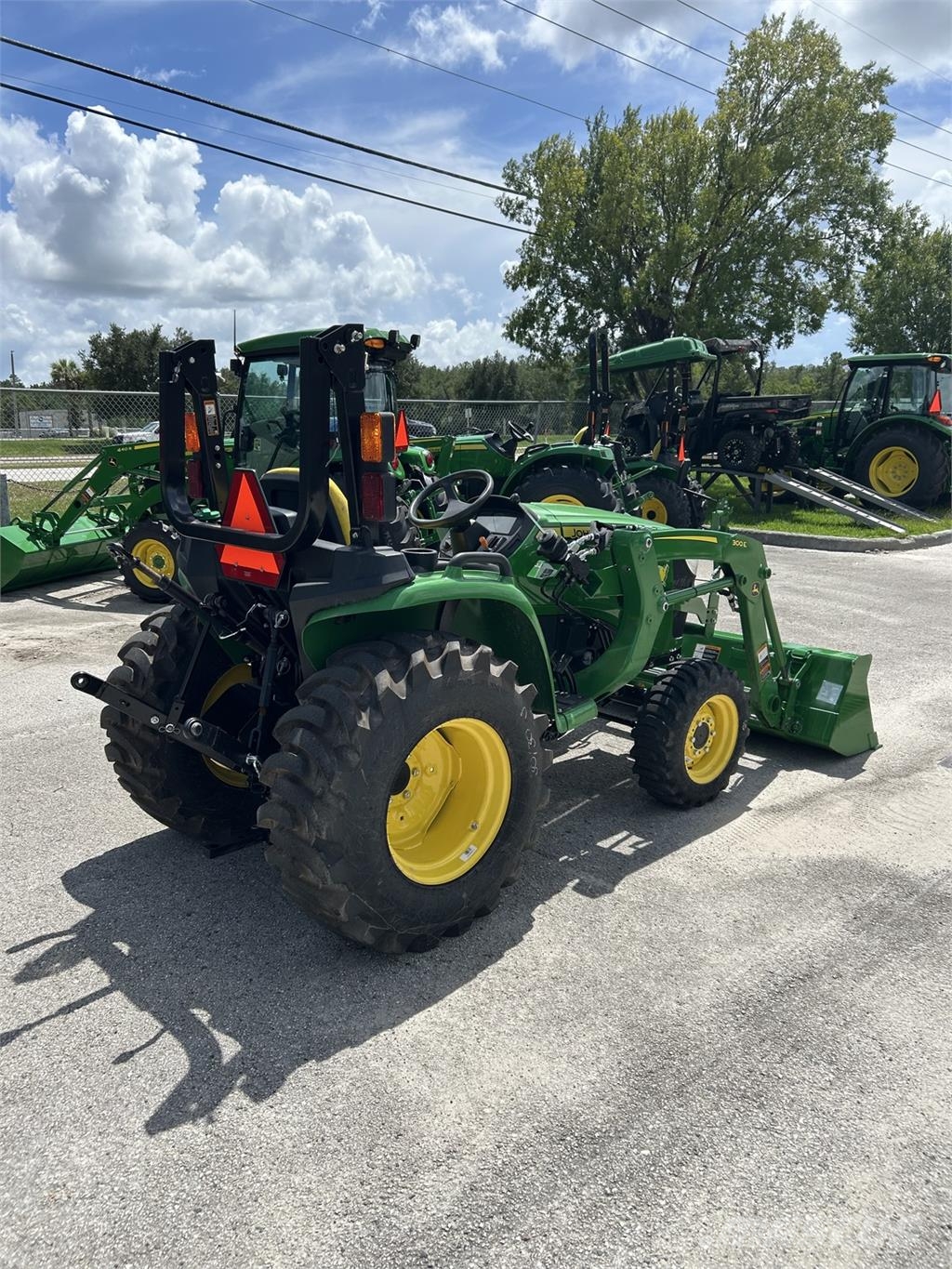John Deere 3038E Tractores compactos
