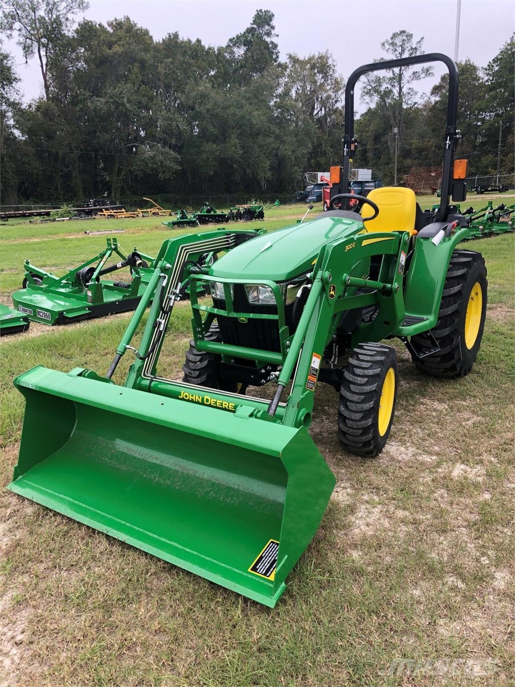 John Deere 3038E Kompaktné traktory