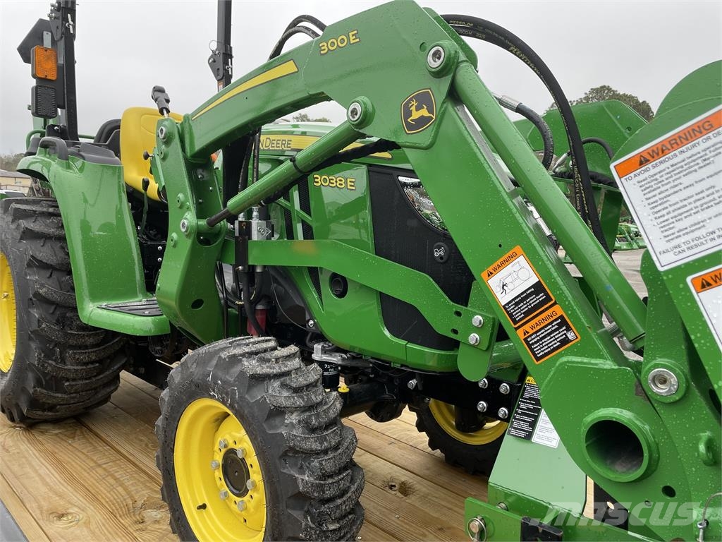 John Deere 3038E Kompaktné traktory