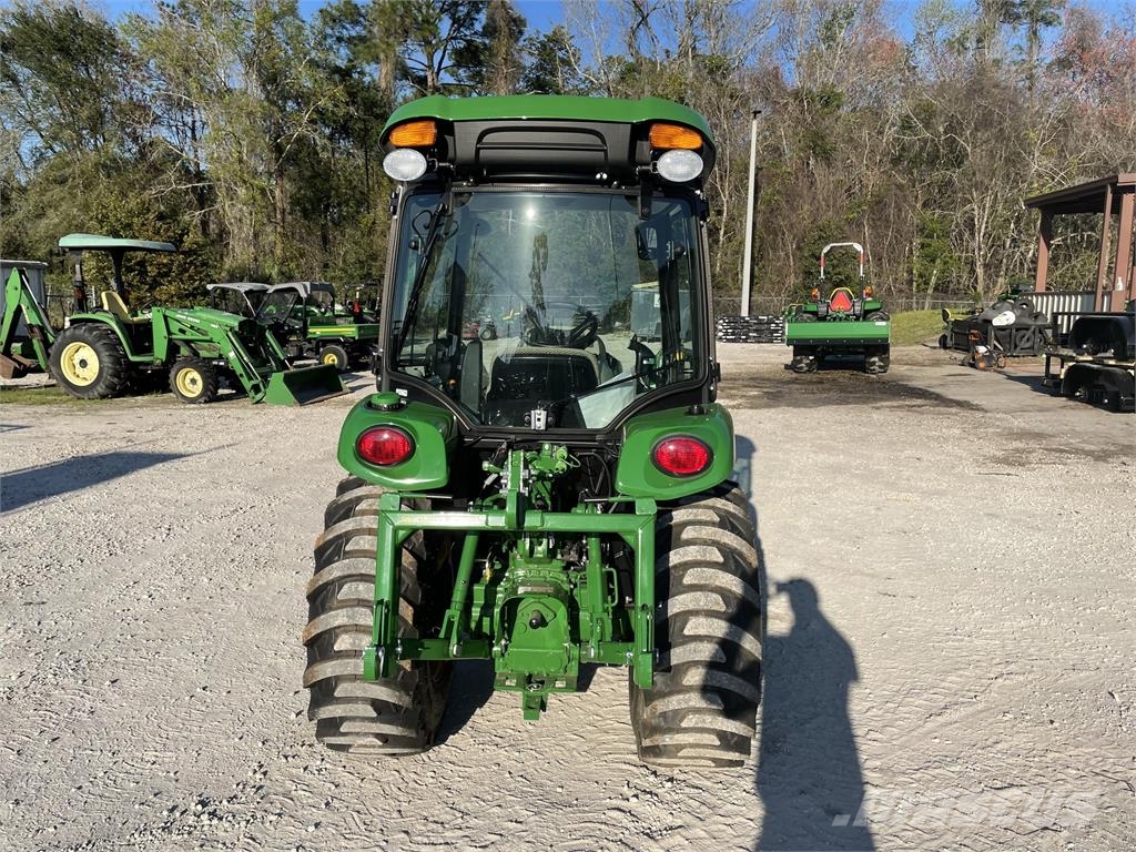 John Deere 3039R 小型曳引機