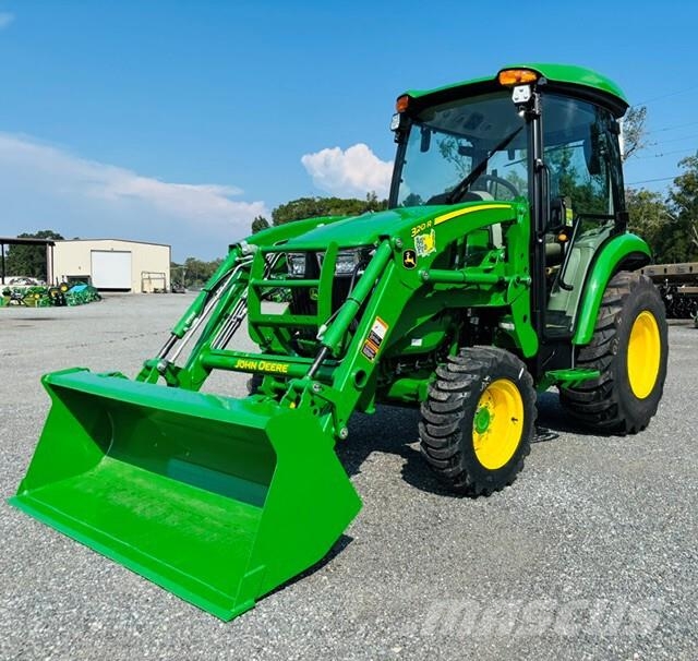 John Deere 3039R Compact tractors