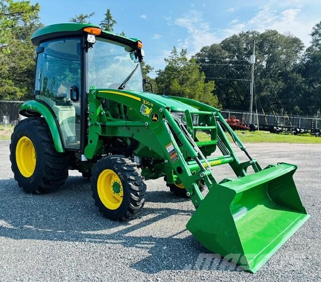 John Deere 3039R Compact tractors