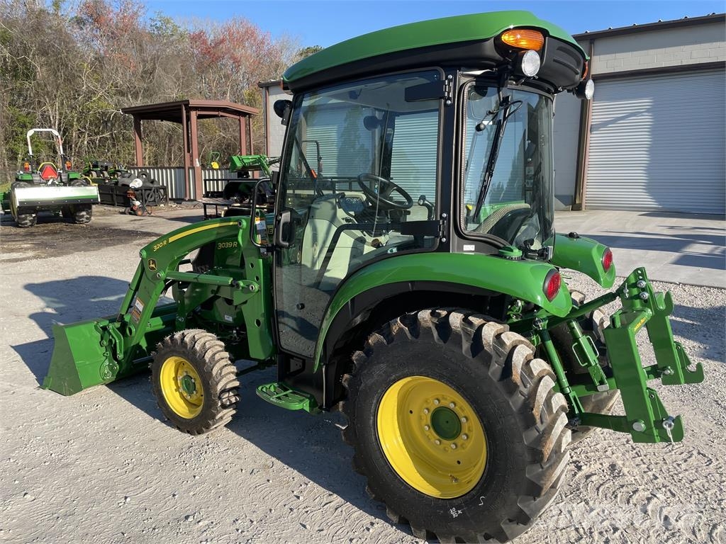John Deere 3039R Kleintraktoren