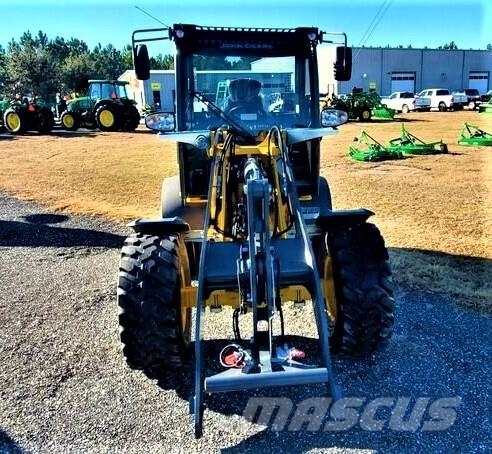 John Deere 304 G Мини товарачи